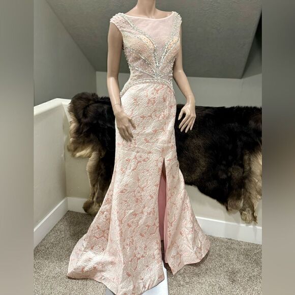 Custom Design Sample, Stunning Beads/Rhinestones Jacquard Brocade Fishtail Gown - Picture 4 of 15